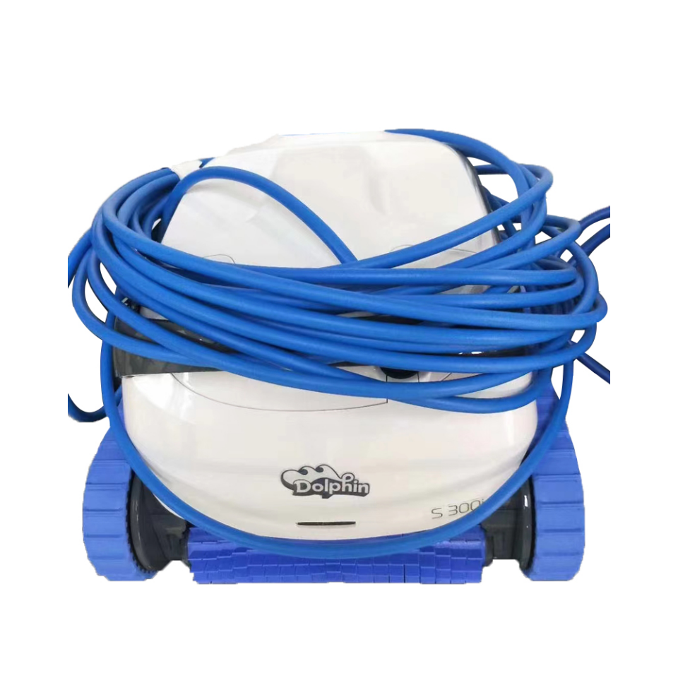 dolphin-S300i-used-pool-clean-robot-high-quality.png